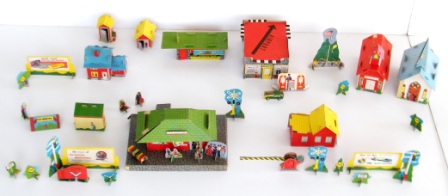 Jaymar #255 39 PC Railroad and Village Construction Set