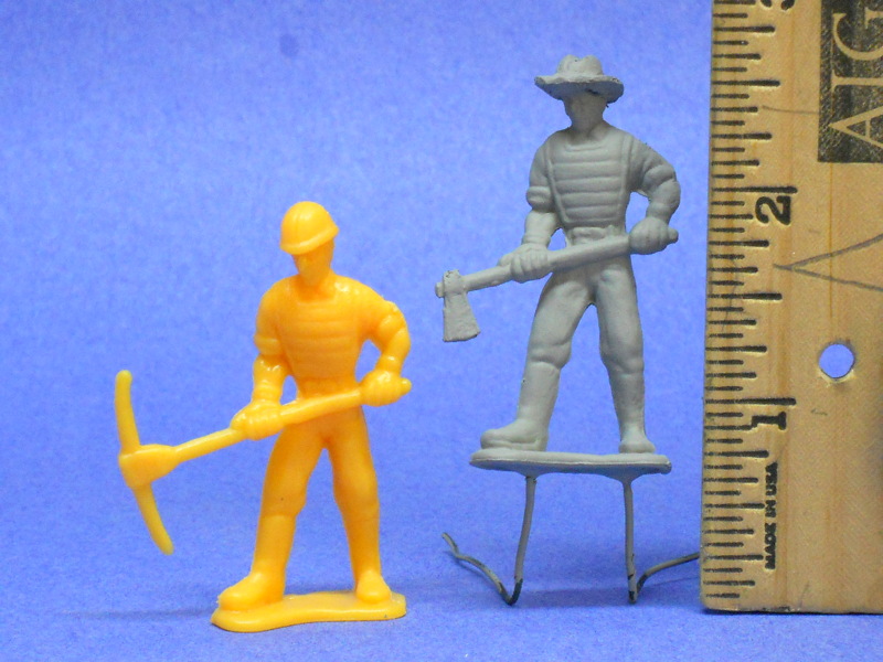 figurine man axe plastic surgery 002.JPG