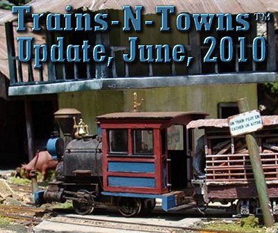 The official e-newsletter of Big Indoor Trains<sup><small>TM</small></sup> and Big Christmas Trains<sup><small>TM</small></sup>. Tom Grabenstein's On30 sugar plantation railroad is so small that he can take it outside in the sun for his photos.